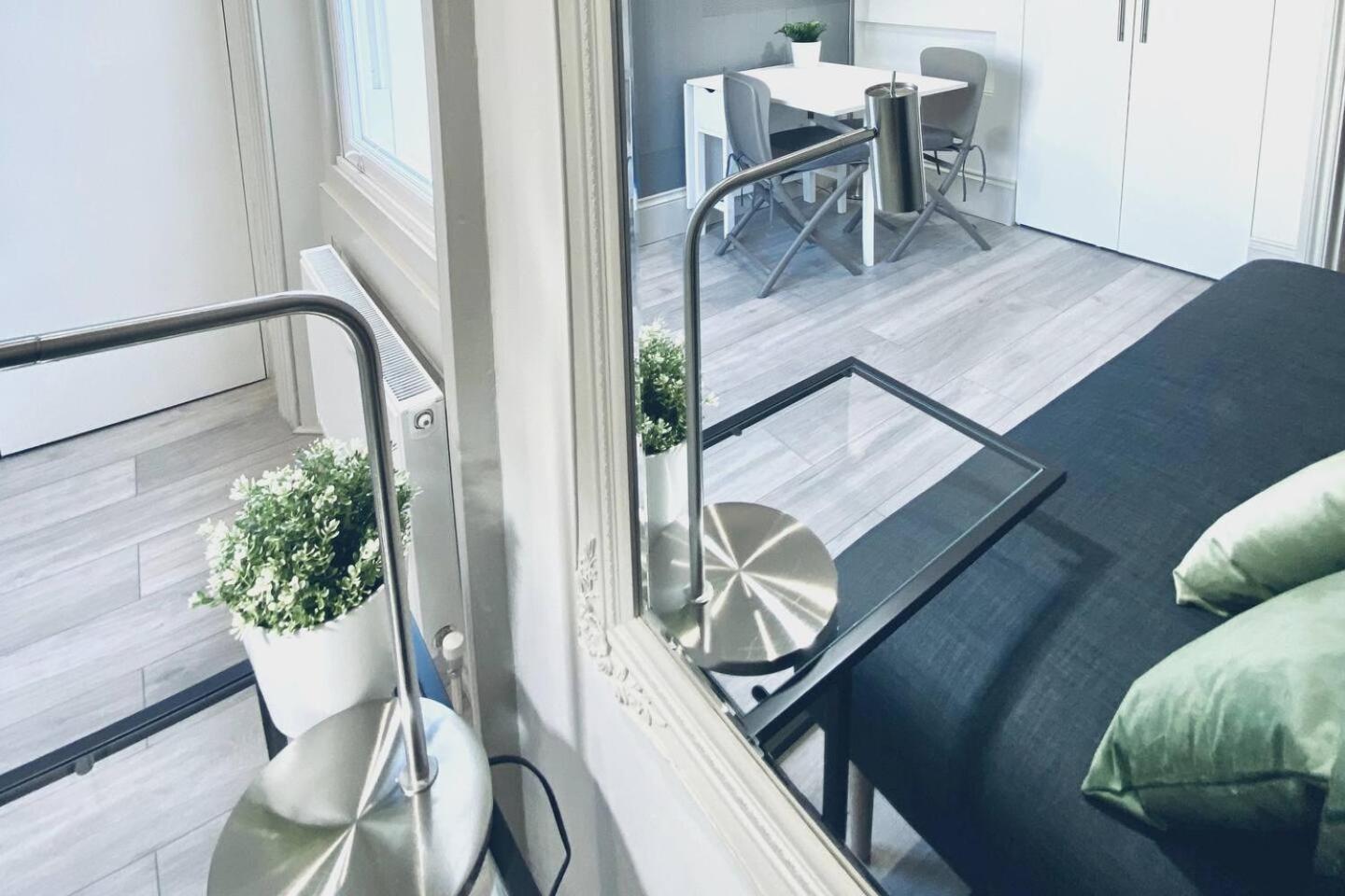 Apt 03 Beachside Beauty Central Studio Steps From Cafes Brighton Luaran gambar