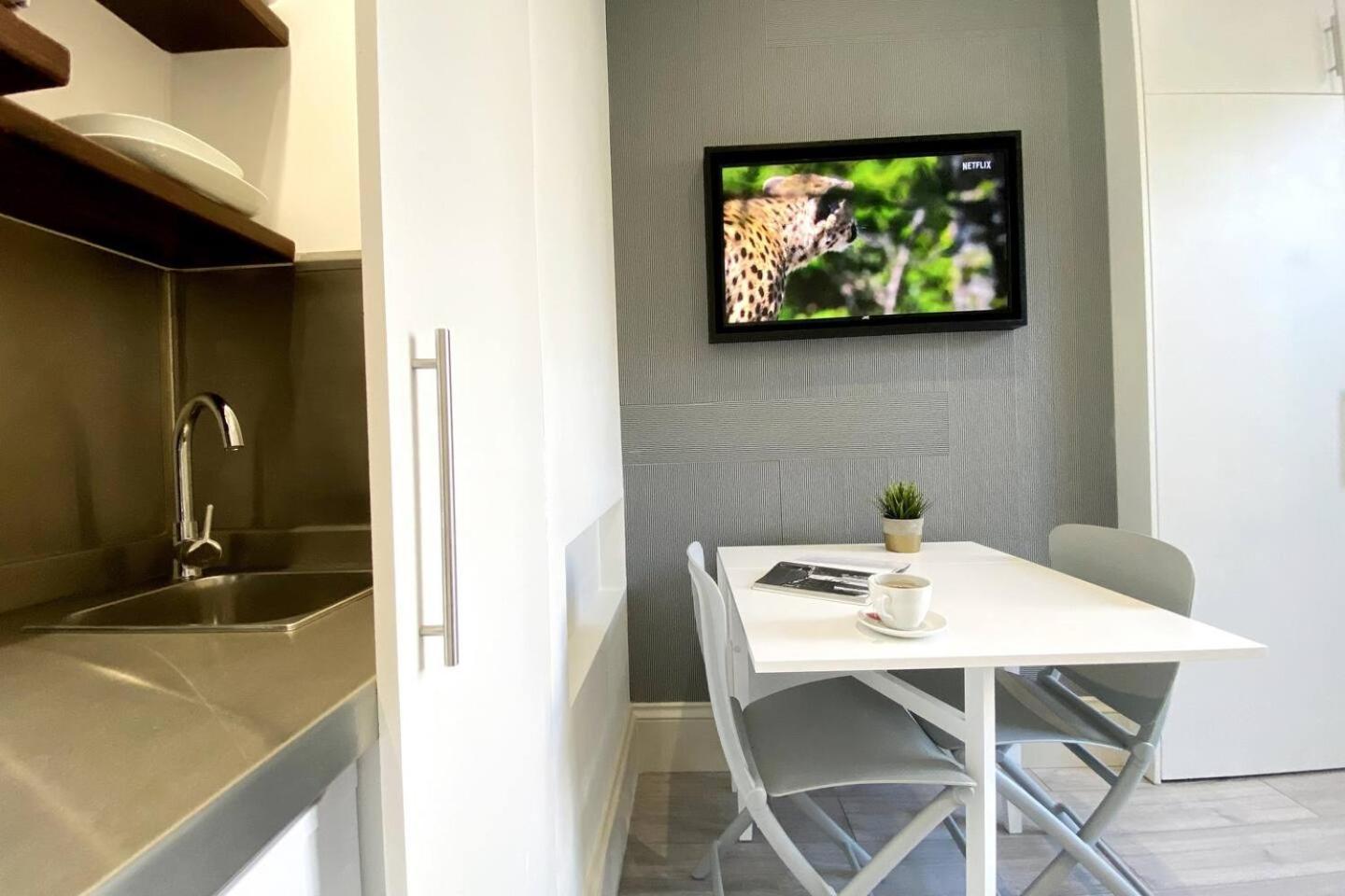 Apt 03 Beachside Beauty Central Studio Steps From Cafes Brighton Luaran gambar